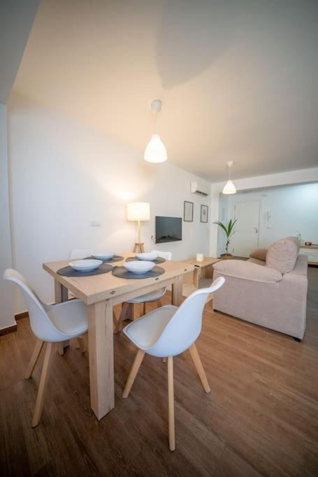 California Apartament Duenas إشبيلية المظهر الخارجي الصورة
